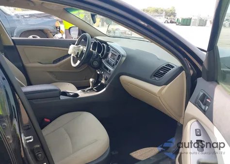 2015 Kia Optima Lx z USA, uszkodzony, nr VIN 5XXGM4A74FG399413